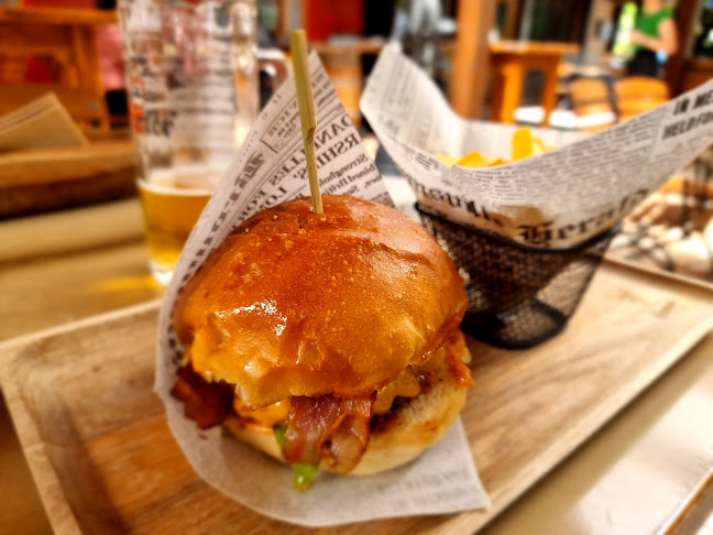 Opinii despre Pizzeria & Bar Hombre în Ljubljana - Gastronomija in gostinstvo