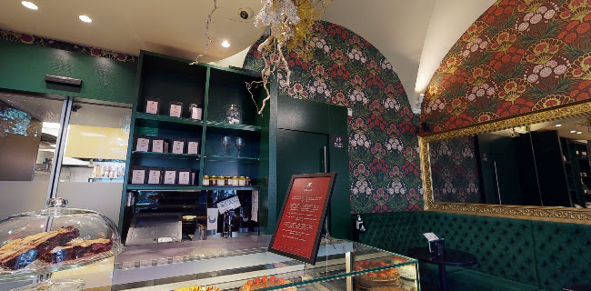 Opinii despre Kavarna Zvezda în Ljubljana - Gastronomija in gostinstvo