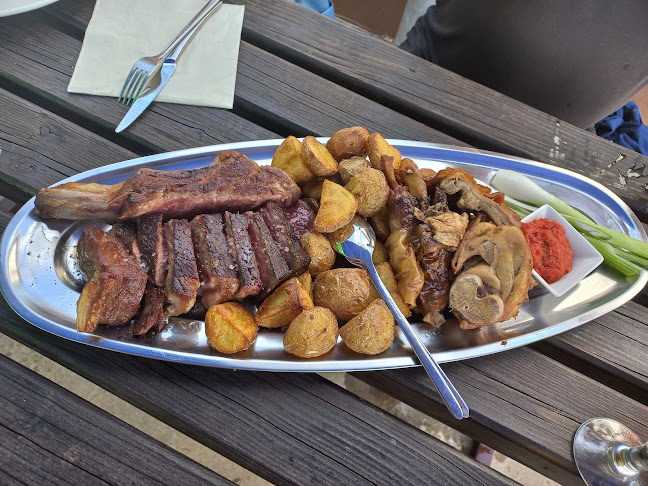 Koča Mladika na Pečni rebri (733 m) - Postojna