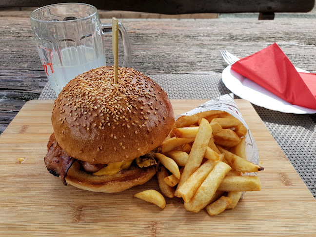 Restavracija in pizzerija Center, Miha Gluščič d.o.o.
