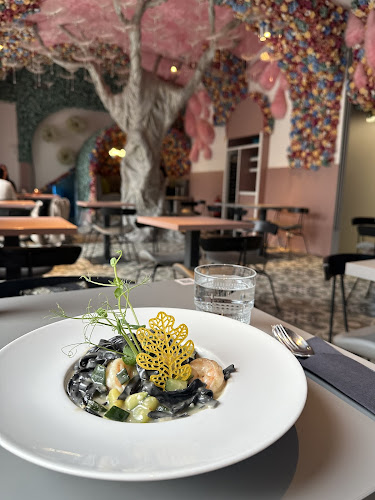 Slovenska cesta 51, 1000 Ljubljana