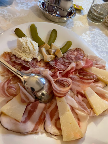 Opinii despre Gostišče Martinov hram d. o. o. - Guest house - restaurant în Bovec - Gastronomija in gostinstvo