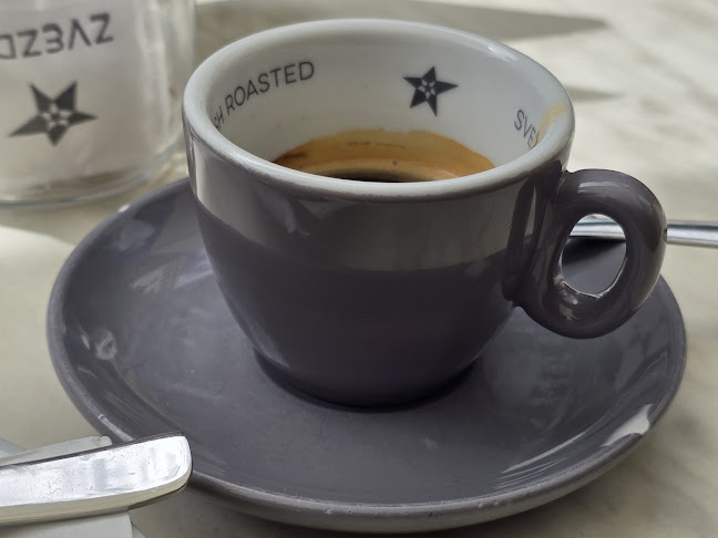 Opinii despre Kavarna Zvezda în Ljubljana - Gastronomija in gostinstvo