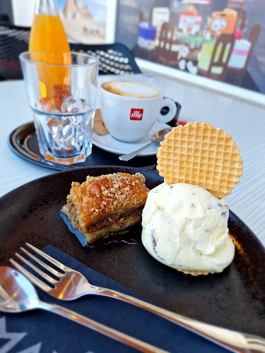 Caffé Maximum - Kavarna in slaščičarna