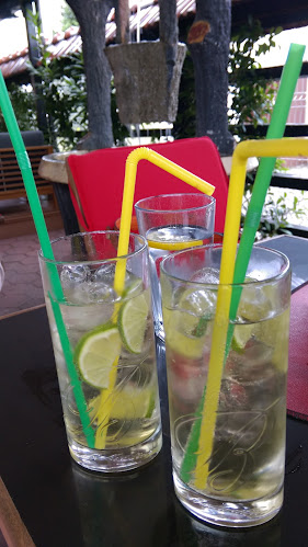 Comentarii opinii despre Sombrero bar Maver Peter s.p.