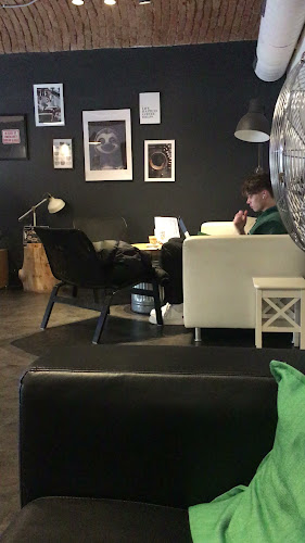 Opinii despre R&B Cafe Roasters în Ljubljana - Gastronomija in gostinstvo