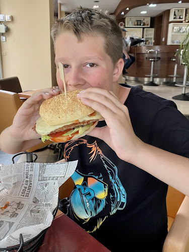 Kavarna in slaščičarna Nabucco - Gastronomija in gostinstvo