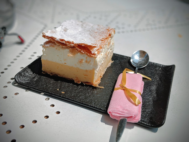 Lolita - Gastronomija in gostinstvo