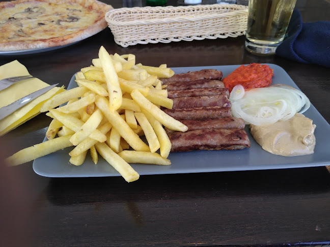 Pizzeria Bumerang Lucija Izak s.p. - Gastronomija in gostinstvo