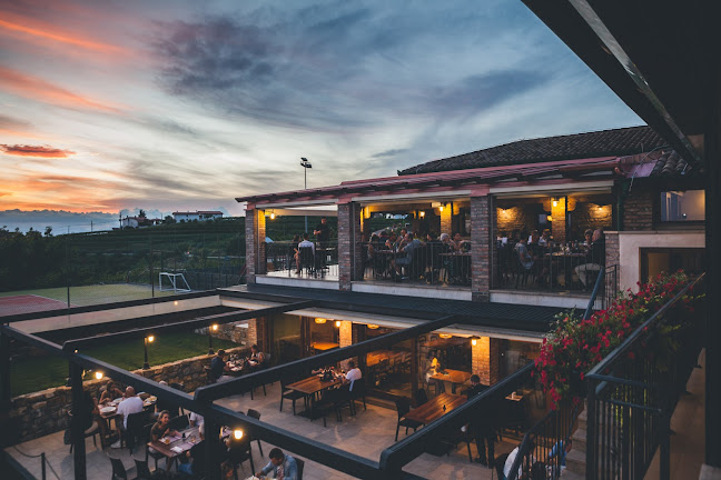 Plešivo, 38 - Goriška Brda, Slovenija, 5212 Dobrovo