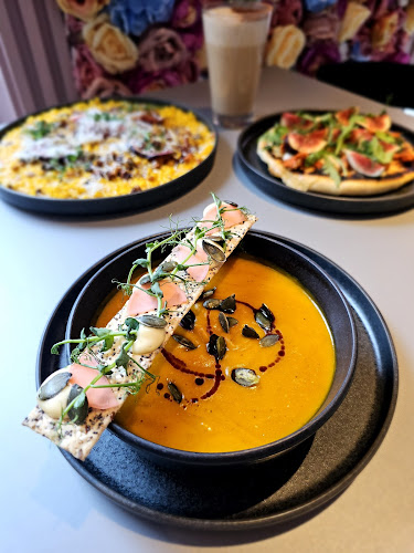 Opinii despre Wonderland Ljubljana în Ljubljana - Gastronomija in gostinstvo