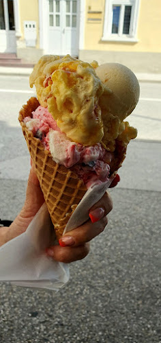 Opinii despre Sufaj, trgovina, pekarna in slaščičarna, d.o.o. în Ptuj - Gastronomija in gostinstvo