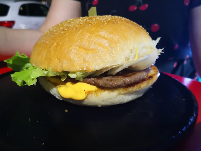 Oly Burger - Gastronomija in gostinstvo