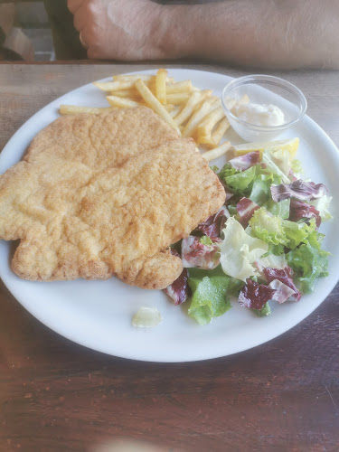 Opinii despre Gostilna Peternel d.o.o. în Dobrovo v Brdih - Gastronomija in gostinstvo