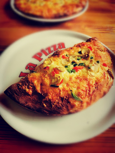 Opinii despre Vračevič Matej s.p. pizzerija čebelica în Izlake - Gastronomija in gostinstvo