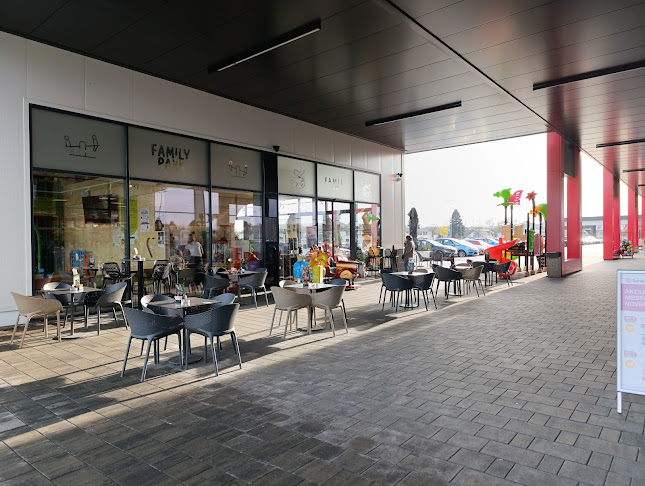 Family Cafe - Gastronomija in gostinstvo