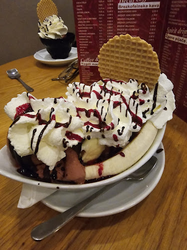 Comentarii opinii despre Okrepčevalnica in slaščičarna Trubar