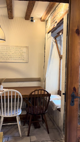 Gallusova ulica 2, 6330 Piran