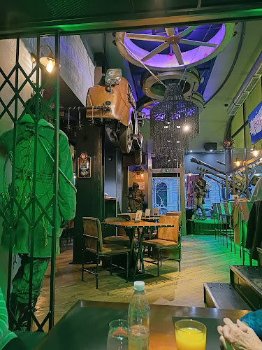 Opinii despre Bunker postapocalyptic steampunk bar în Murska Sobota - Gastronomija in gostinstvo