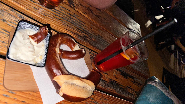 Trg golobarskih žrtev 46, 5230 Bovec