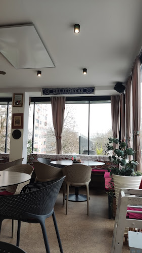 Opinii despre Deset v Pol în Ljubljana - Gastronomija in gostinstvo