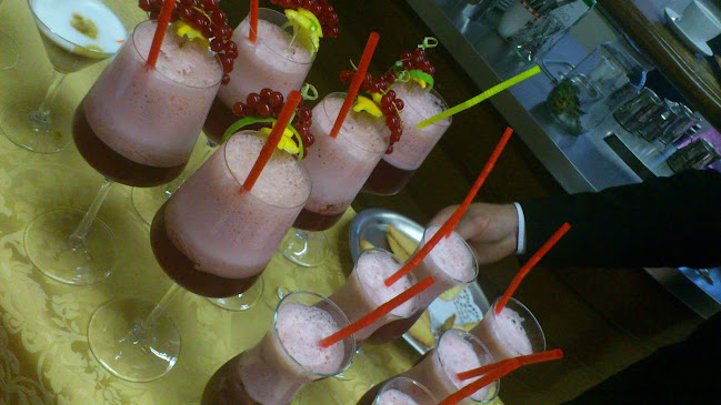 KOKTAJL, mešanje pijač, d.o.o., PR FARTKU (koktajl bar) - Mengeš