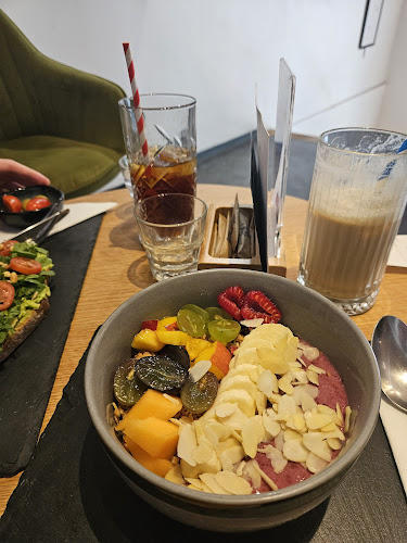 R&B Cafe Roasters - Gastronomija in gostinstvo