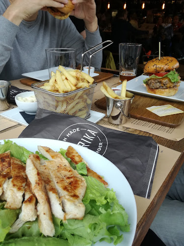 Comentarii opinii despre Fabrika