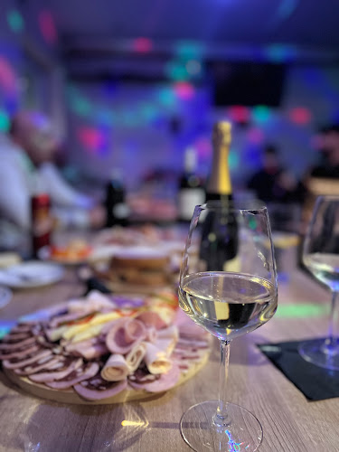 No Limits, Nina Ovčjak s.p. PE Nula bar in Slaščičarna Sladek dotik - Gastronomija in gostinstvo