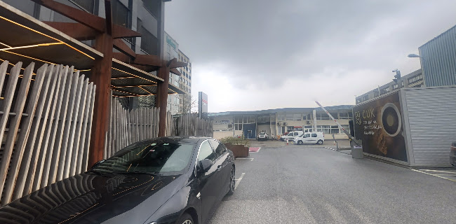 Stegne 23a, 1000 Ljubljana