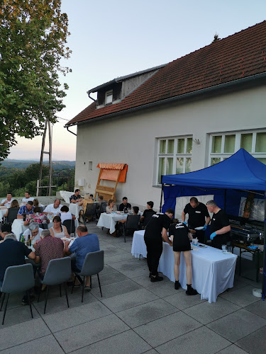 Kavarna Maistrova klet - Gastronomija in gostinstvo