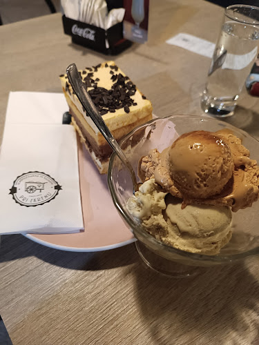 Sladoledarna in kavarna pri Ekremu - Izola