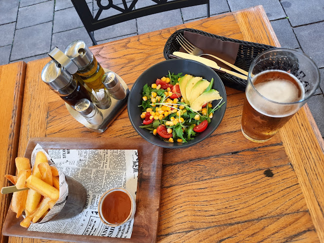 Opinii despre Dvor Tacen Kavarna în Ljubljana - Šmartno - Gastronomija in gostinstvo