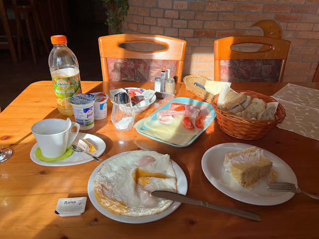 Comentarii opinii despre Mesec And Co trgovina, turizem, gostinstvo d.o.o. Zaplana 24, Vrhnika