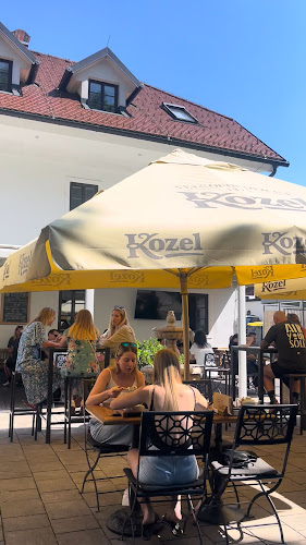 Dvor Tacen Kavarna - Ljubljana - Šmartno