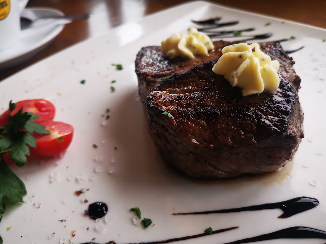 Okrepčevalnica in pizzerija Malibu Kapca - Kapca