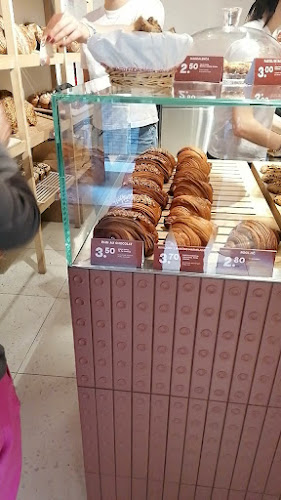 Slovenska cesta 30, 1000 Ljubljana