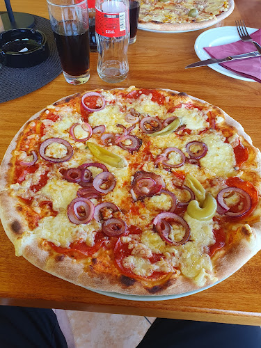 Okrepčevalnica in pizzerija Malibu Kapca - Kapca
