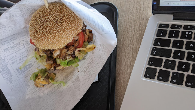 Opinii despre Fast Food Bomburger în Ljubljana - Gastronomija in gostinstvo