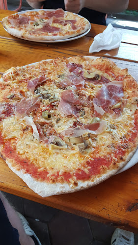 Pizzerija Di Antonio Vaukan Tonček s.p. - Gastronomija in gostinstvo