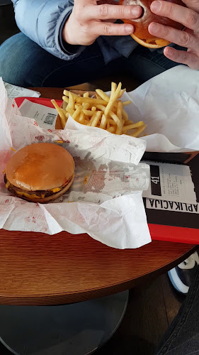 Opinii despre McDonald's Maribor Ptujska în Maribor - Gastronomija in gostinstvo