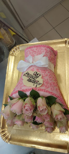 Izdelovanje in prodaja svežega peciva in slaščic "Maja" Albin Polanec s.p. - Gastronomija in gostinstvo