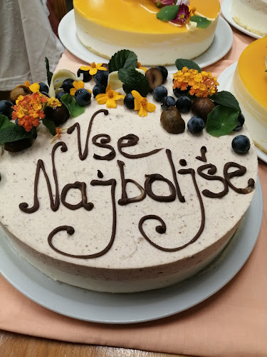 Za Kalvarijo 10, 2000 Maribor