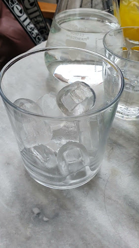 Ulica 10. oktobra 1, 2000 Maribor