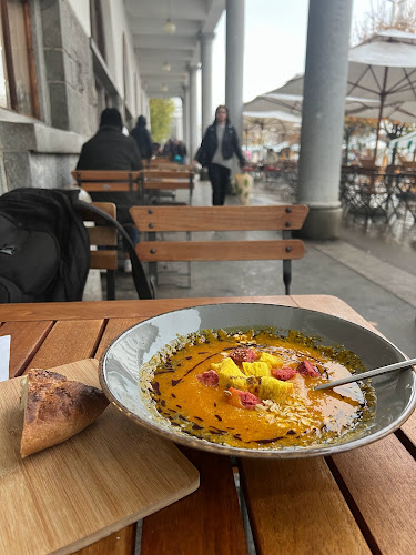 Javornik Arkade - Gastronomija in gostinstvo