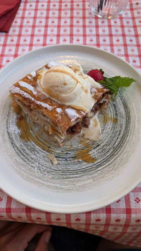 Alpska cesta 8, 4248 Lesce