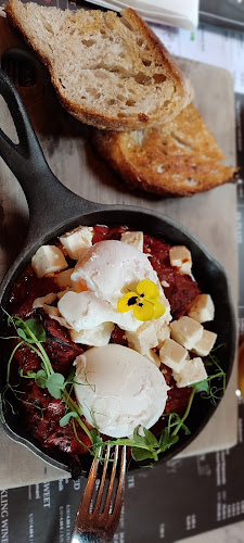 Petkovškovo nabrežje 65, 1000 Ljubljana