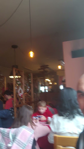 Vučko sarajevski gril - Gastronomija in gostinstvo