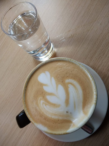 Azistar, Podjetje Za Gostinstvo, D.O.O. - Ljubljana