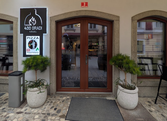 Opinii despre 400 Gradi Kranj, Pizzeria Napoletana în Kranj - Gastronomija in gostinstvo